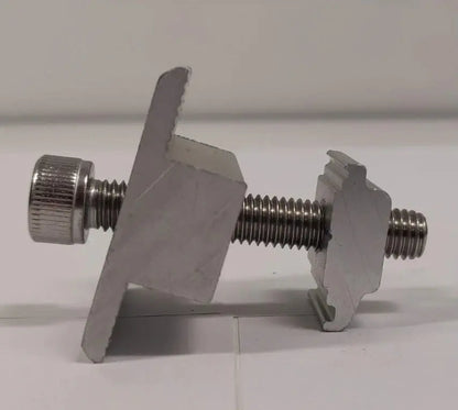 Middle Clamp Elios Solar – Anodisé aluminium 30/32 mm ou 40 mm Boutique Solaire Québec